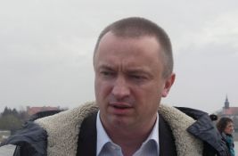 Pajtić: Većina građana ne voli Vučića, zato se on šunja po gradovima uz obezbeđenje