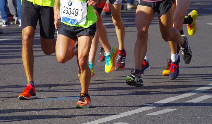 Zoran Radičanin i Ljiljana Latinović pobednici Novosadskog maratona