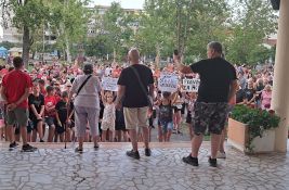 Večeras ponovo protest u Bačkoj Palanci, građani traže ostavke