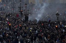 Tokom protesta zbog reforme penzionog sistema u Francuskoj uhapšeno više od 450 osoba