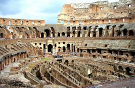 Koloseum dobija pod koji može da menja oblik