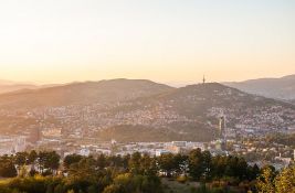 Ambasada Srbije u BiH: Do 15 sati u BiH glasalo 62 odsto od 19.800 birača 