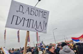 Gardijan: Deset dana koji bi mogli da uzdrmaju svet - u Srbiji Vučić i SNS pred izazovom studenata