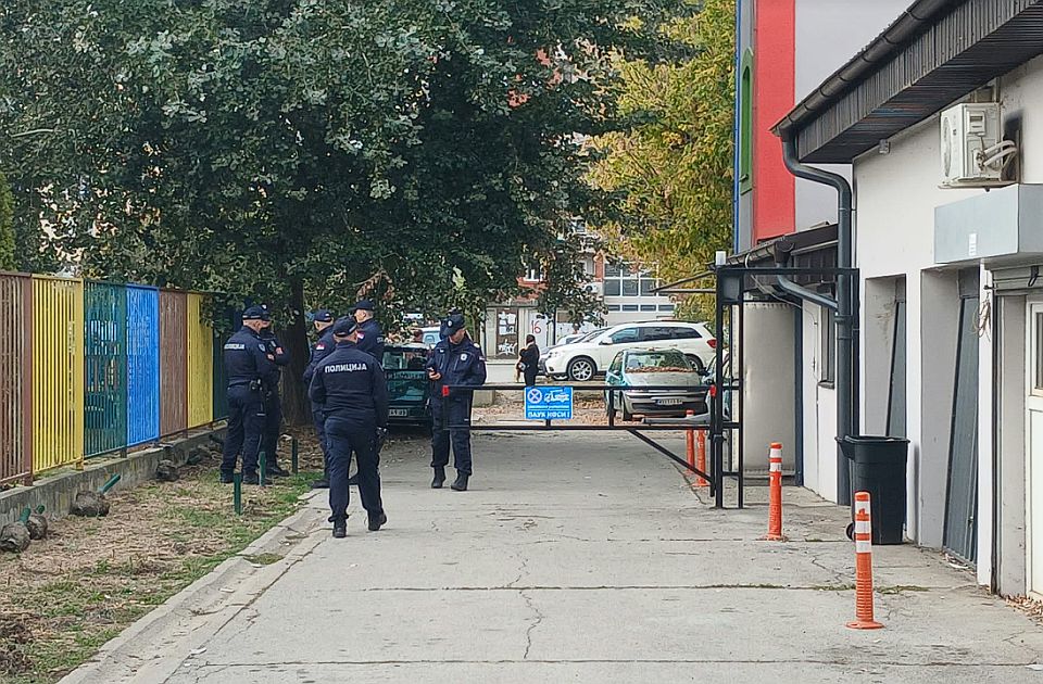 Policija intervenisala na više lokacija u Novom Sadu zbog sumnje na izborne nepravilnosti