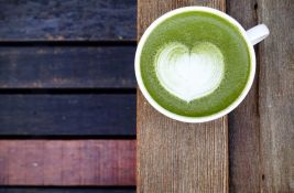 VIDEO: Mača late sa bademovim mlekom i medom