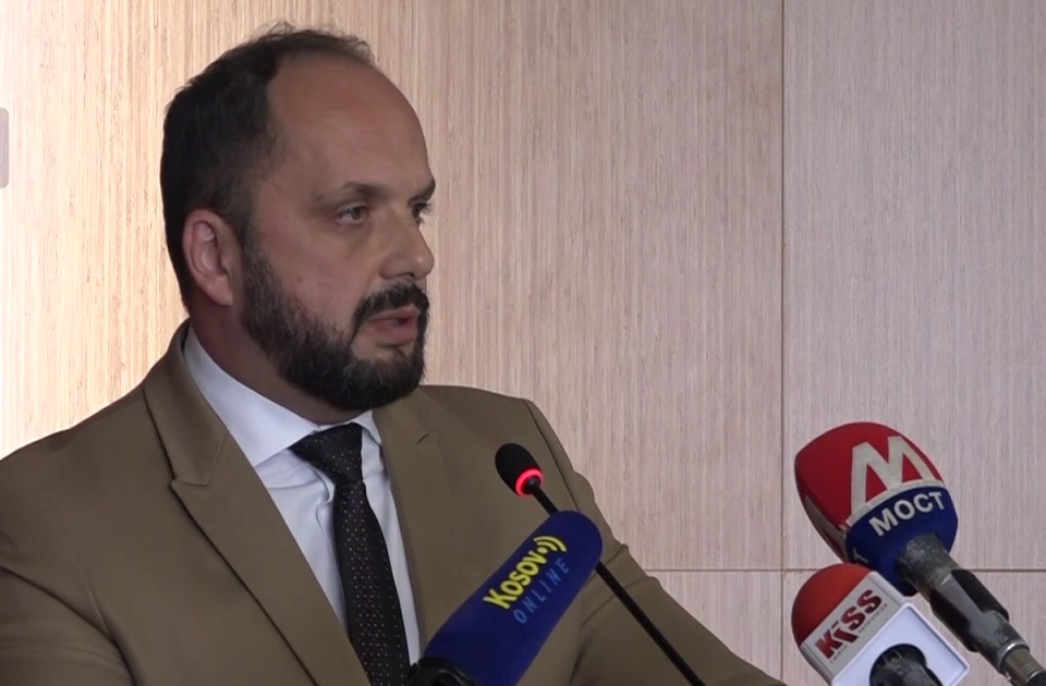 Oštećene ikone i nestala imovina: Gradonačelnik Severne Mitrovice o stanju u opštinskim zgradama