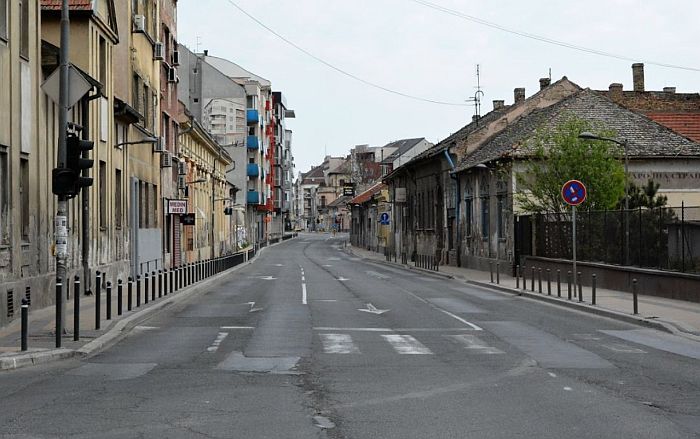 Završen policijski čas dug 59 sati, potpuno ograničenje kretanja još sledećeg vikenda