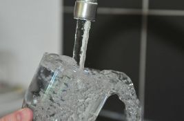 Voda iz gradskih vodovoda u 14 mesta u Srbiji ocenjena kao mikrobiološki neispravna 