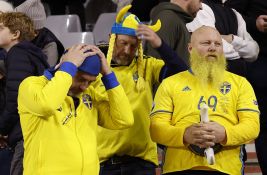 Švedskim navijačima će biti savetovano da u inostranstvu ne nose odeću u nacionalnim bojama