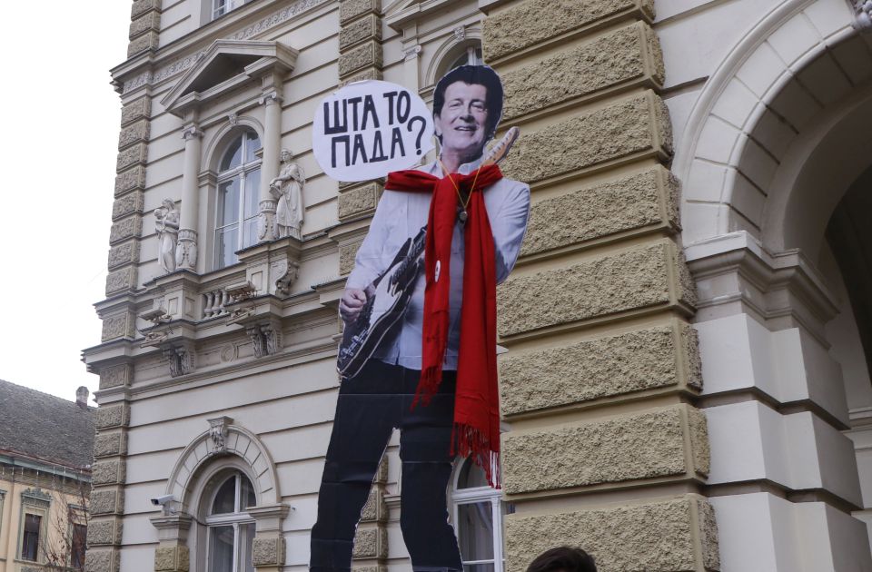 AUDIO Bajaga, Cane i Lokner posvetili pesmu studentima: "Mladost, hrabrost, pravda"
