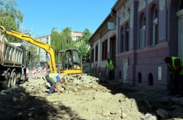 Rekonstruiše se 12 parking mesta u Almaškoj ulici