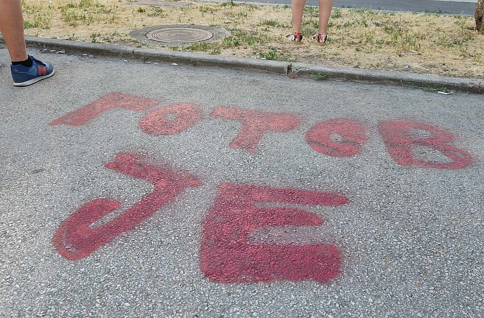 Studenti pozvali na građansku neposlušnost: Stručnjaci o tome koliko to može naneti štete ekonomiji