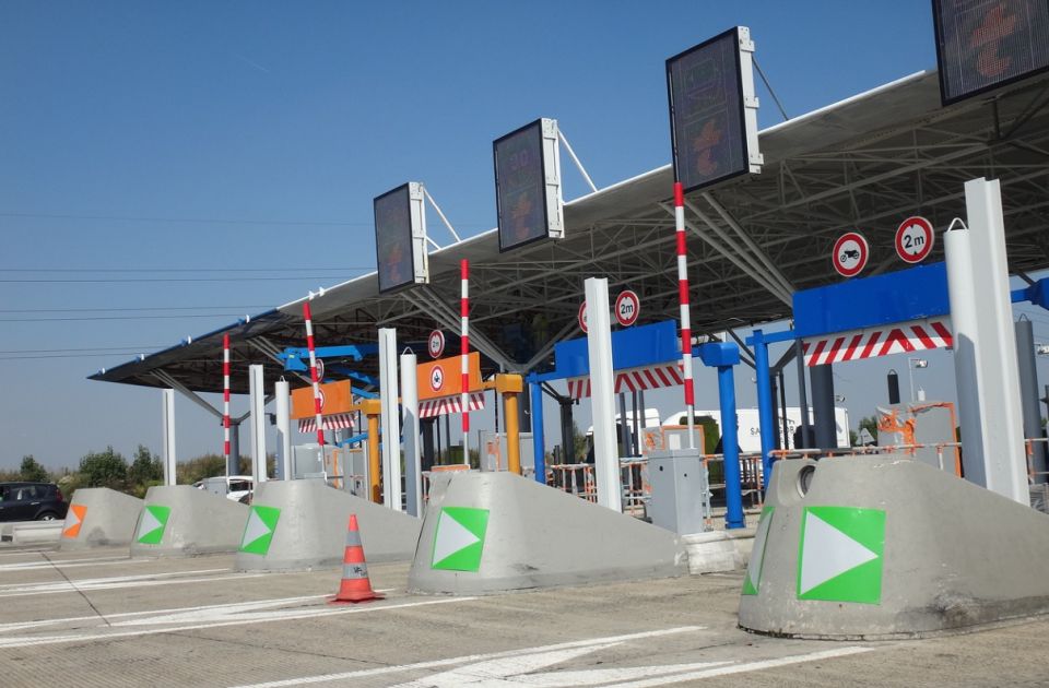 Francuska uklanja naplatne rampe, ali ko ne plati putarinu - sledi drakonska kazna Francuska uklanja naplatne rampe, ali ko ne plati putarinu - sledi drakonska kazna