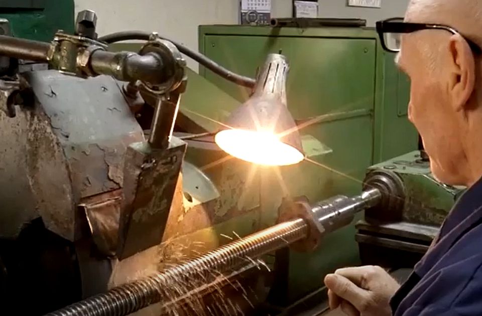O zatvaranju fabrika u Srbiji: 