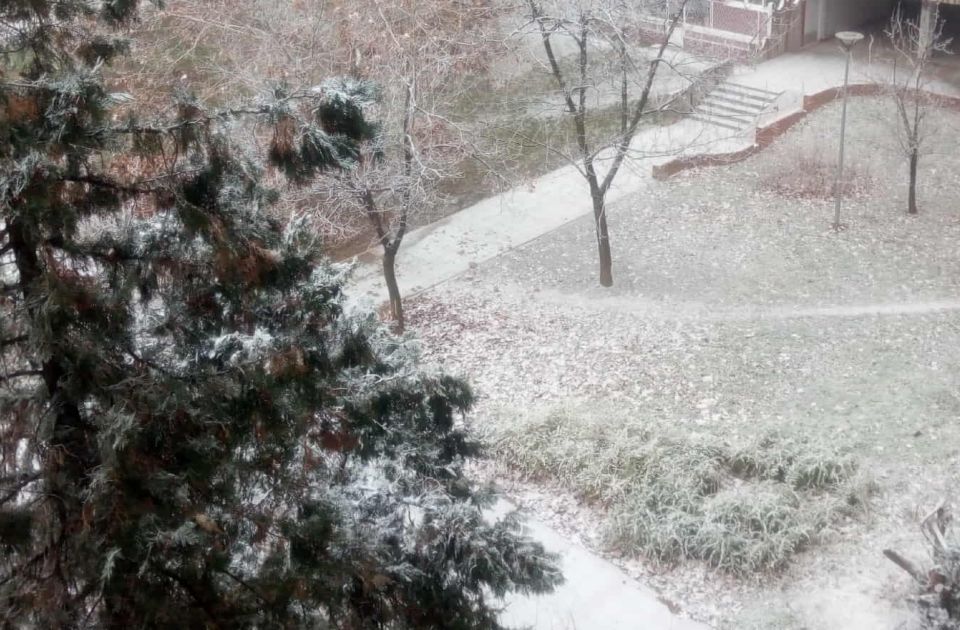 U subotu hladnije, kiša, susnežica i sneg