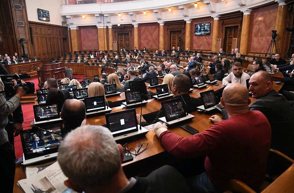 Skupština Srbije izabrala članove i zamenike Komisije za birački spisak: Ovo su imena