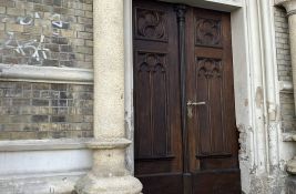 FOTO: Obnovljena bočna vrata na Katedrali