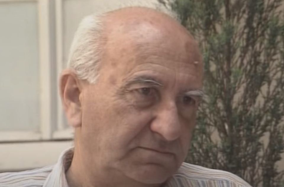 Na današnji dan: Usvojen Sretenjski ustav, umrli Aleksandar Tišma, Stanislav Binički i Nat King Kol