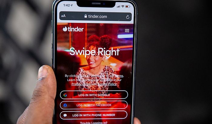Pakistan blokirao aplikacije za pronalaženje partnera, među njima Tinder i Grindr