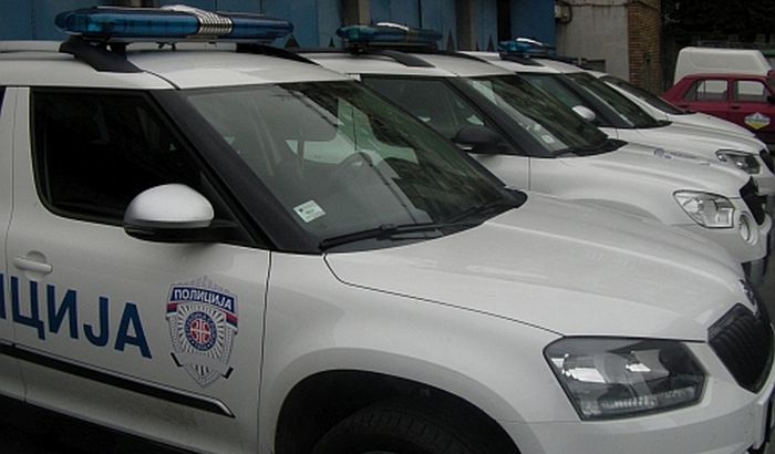 Apatin: Dotrajala vozila policije zamenjuju se novim