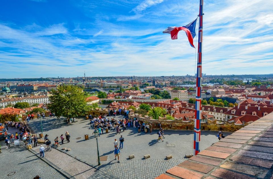 Protesti u Pragu zbog obavezne vakcinacije