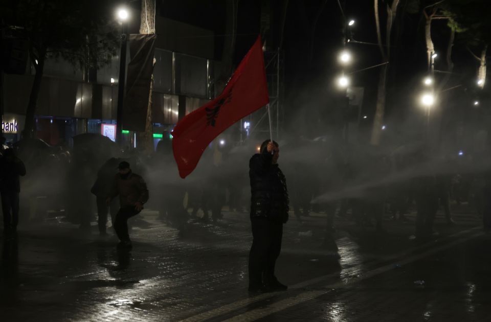 Sukobi između policije i demonstranata na protestima u Albaniji