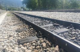 Železnički saobraćaj na delu barske pruge Kalenić - Požega u prekidu zbog poplave