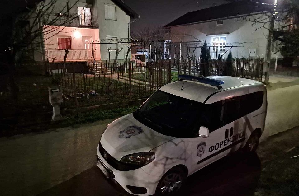 Beživotna tela dvoje dece pronađena u kući u Petrovaradinu
