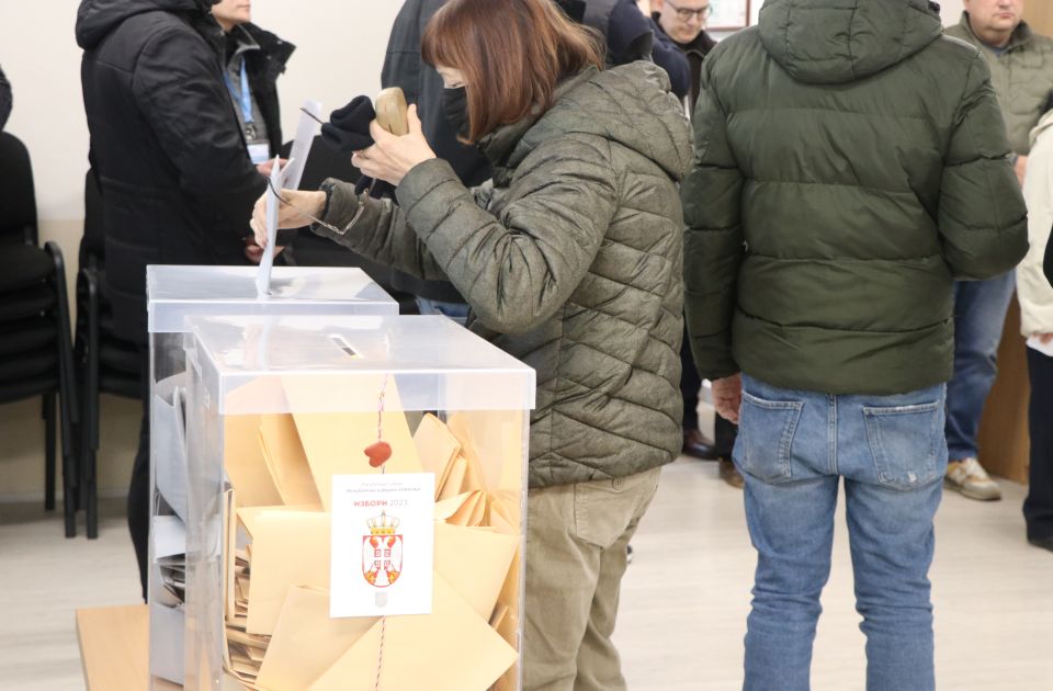 Pokrenuta peticija kojom se traže vanredni izbori: "Svaki potpis je korak ka ispunjenju zahteva"