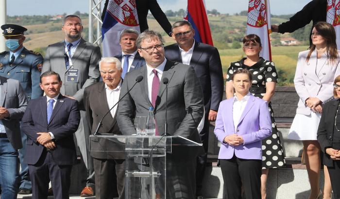 Vučić: Srbi da prestanu da se dele na partizane i ravnogorce
