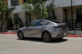 Ko povraća, puši ili prolije tečnost u Maskovom robotaksiju - biće novčano kažnjen