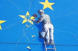 Tusk: EU je propala ako se ne naoruža