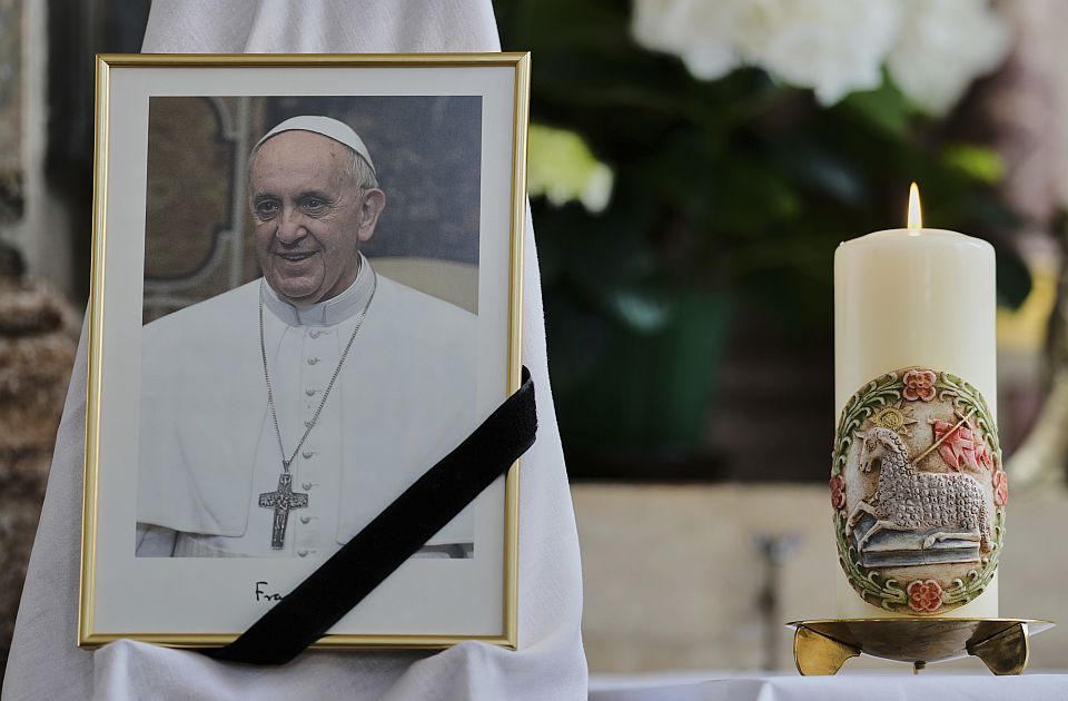 Vatikan: Na sahrani pape 50 šefova država i deset monarha