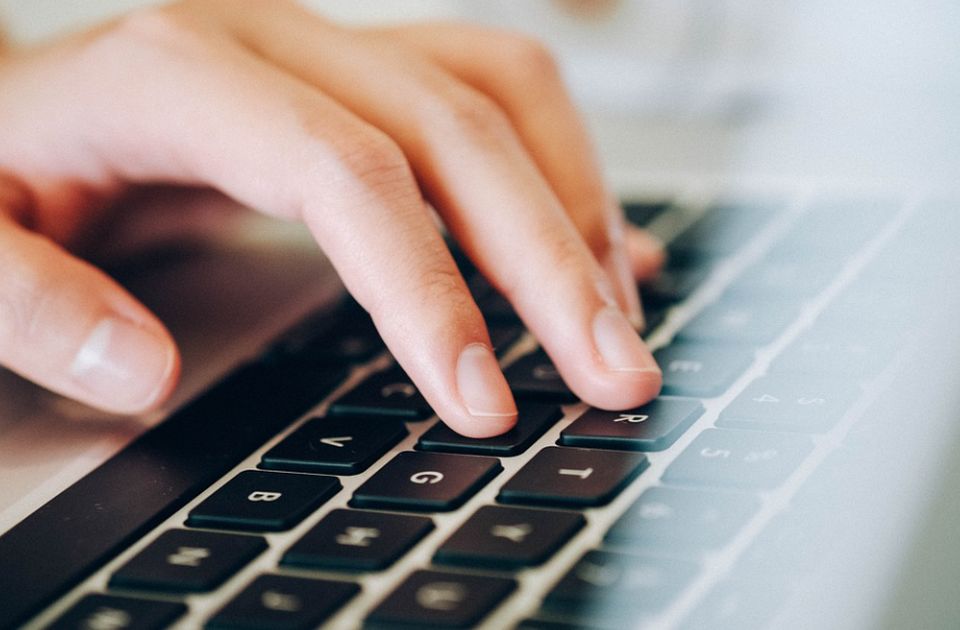 Ministarstvo finansija upozorilo na pokušaj prevare preko mejla Uprave za trezor