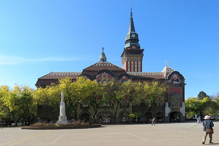 Subotica: Inicijativa da se poništi odluka o dodeli zvanja počasnog građanina Kišu