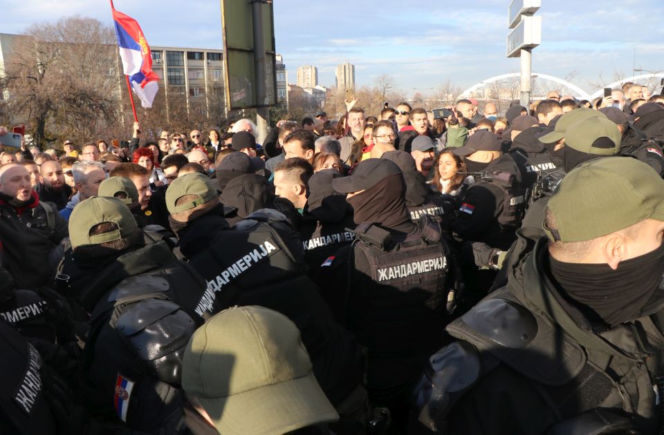 Građanima stižu prekršajni nalozi zbog blokada, "Kreni-promeni" spreman da plati kazne