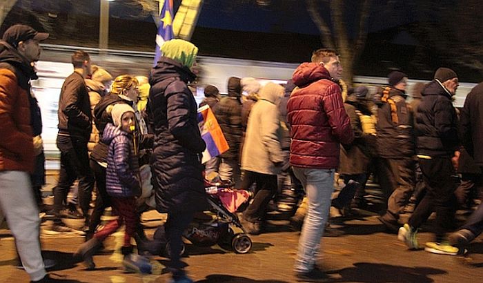 Protest "Jedan od pet miliona" u Beogradu: Zatražena ostavka ministra Lončara