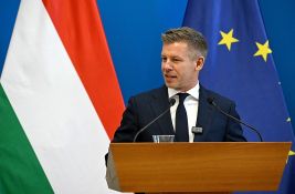 Peter Mađar: Vlada će preispitati finansiranje projekata, uključujući prugu Beograd - Budimpešta