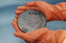 Trojica Kineza pokušala u Gruziji da kupe uranijum Trojica Kineza pokušala u Gruziji da kupe uranijum