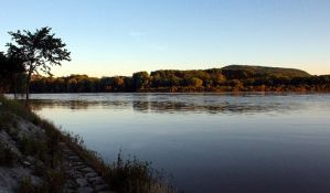 Bratislava: Naftne mrlje u Dunavu, vatrogasci na terenu