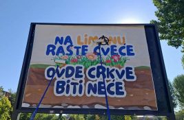 FOTO, VIDEO: U toku akcija građana koji se protive izgradnji crkve kod Štranda