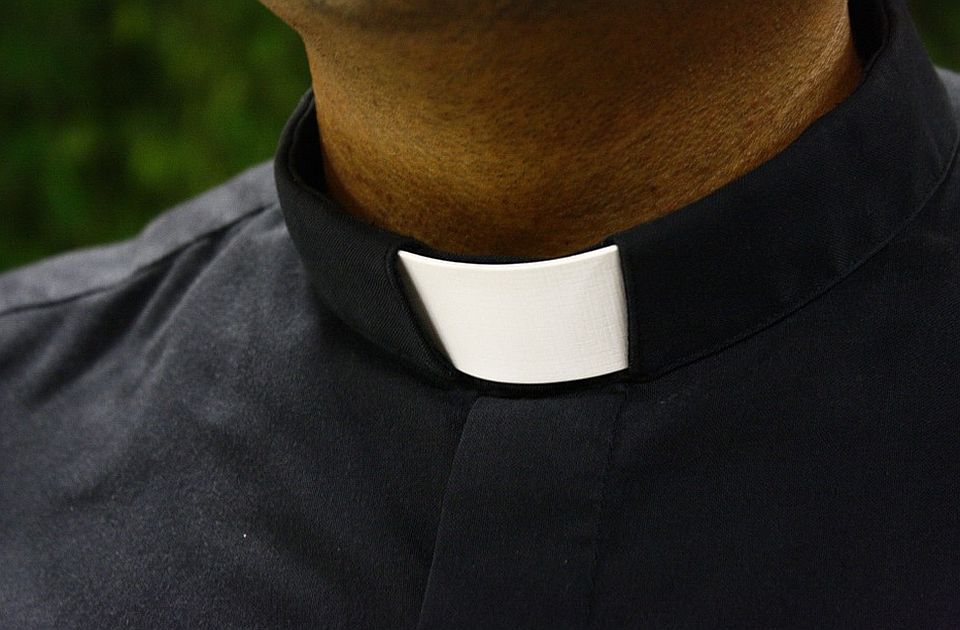 U crkvi u Francuskoj zlostavljano najmanje 216.000 dece