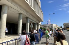 Novosadski aktivista dobio zabranu prilaska novinarki Informera