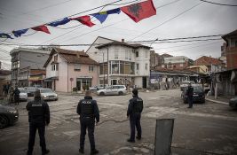 YIHR: Albansku porodicu u Medveđi napala grupa od 15 maskiranih mladića, nadležni da istraže