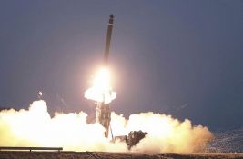 Severna Koreja potvrdila da je lansirala interkontinentalnu balističku raketu 