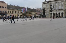 VIDEO: Pogledajte (ne)reagovanje Novosađana na sirene za uzbunu u centru grada