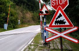 Svaki treći vozač krši pravila na pružnom prelazu, godišnje tako pogine sedam osoba