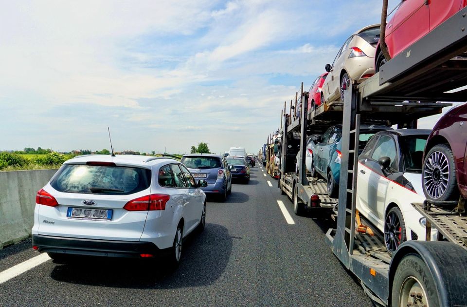 Ako mislite da ste uvek u pogrešnoj traci: Utvrđeno kuda se najbrže prolazi kroz gužvu na auto-putu