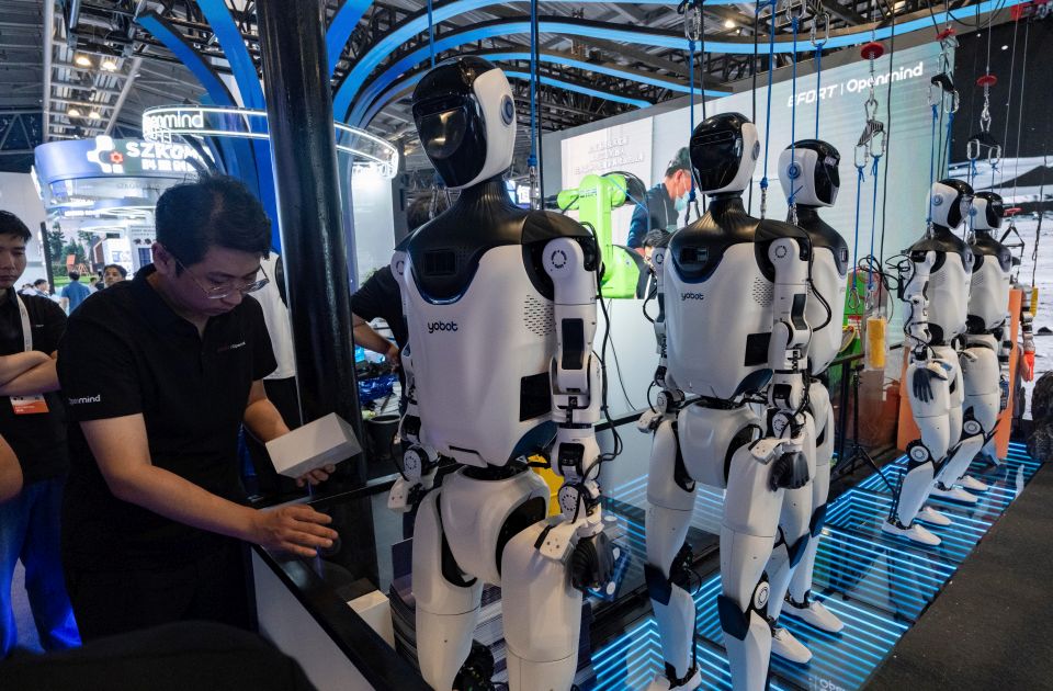 SAD uvode nova ograničenja za kineske robote 