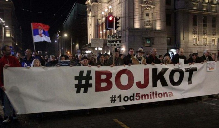 Protest "Jedan od pet miliona" praćen zvužducima, sve oko izbora "biće jasno u utorak"